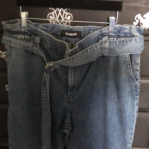 Super High Waisted Belted Paperbag Jeans NWOT - Picture 2 of 4
